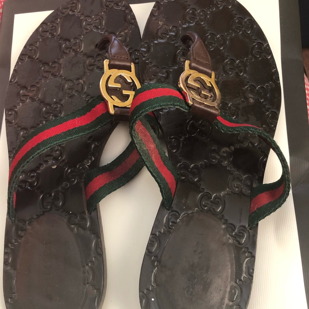 Gucci flip flops